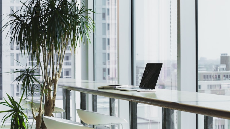 ビジネスメールで目にする Fyi って何 意味と使い方を解説 Nakajiman Blog